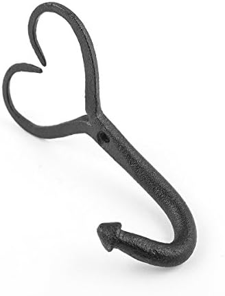 Obnovnici opskrbljuju crni kuke u stilu srca i ogrtača dugih kovanog željeznog praška za završnu obradu ključa i ručnika